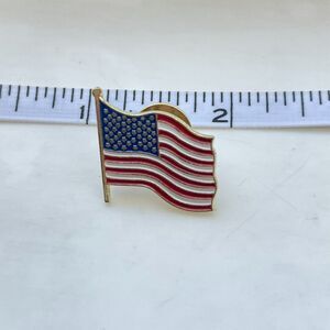 Vintage Waving American Flag Lapel Hat Tie Pin Metal